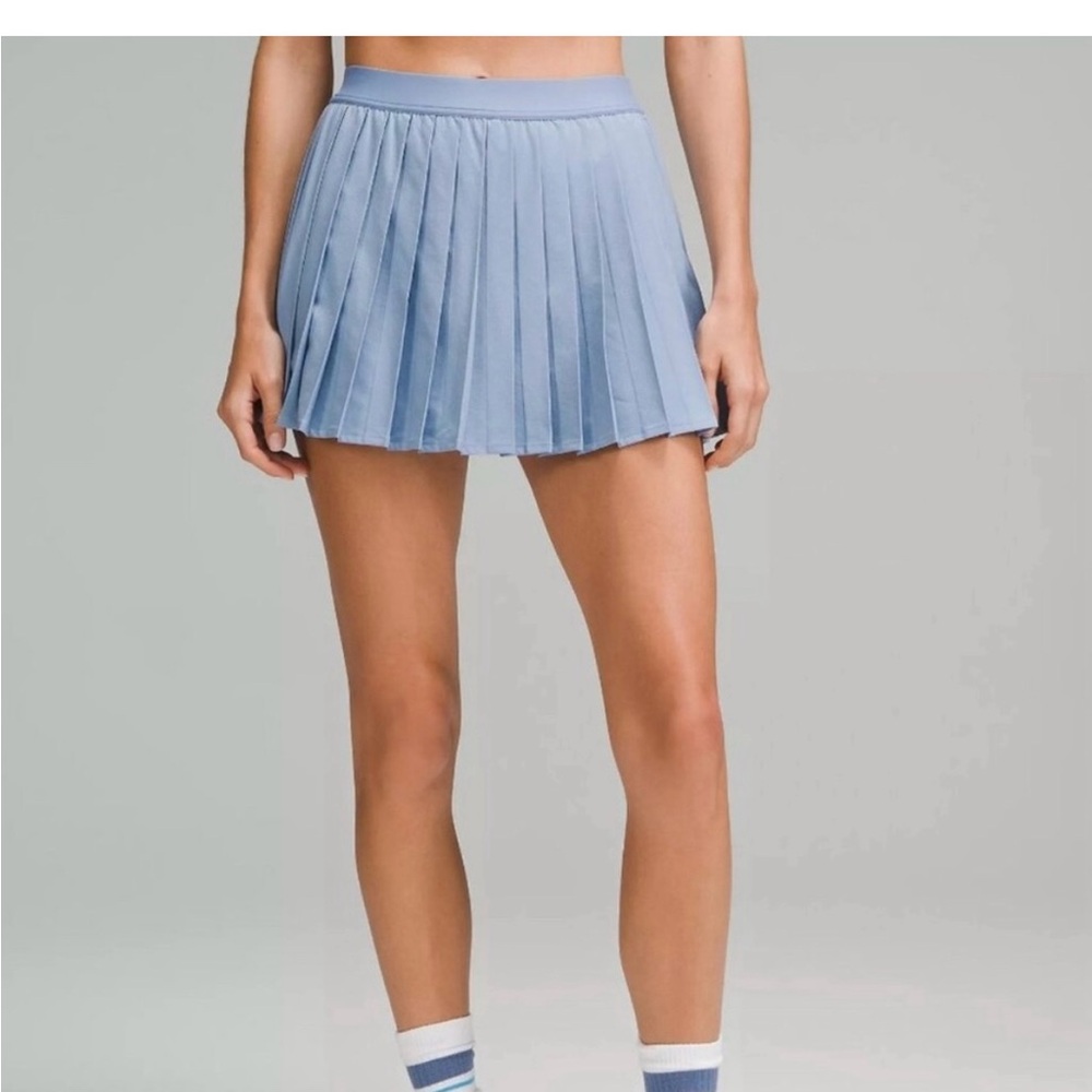 Lululemon Women’s High-Rise Pleated Oasis Blue Skirt. Size 8. NWOT